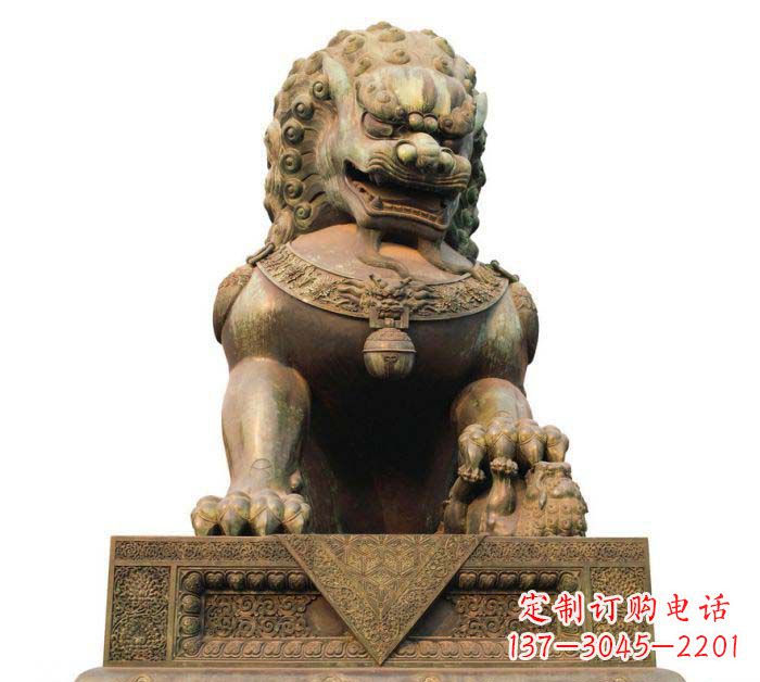 长春巍峨雄壮的狮子铜雕