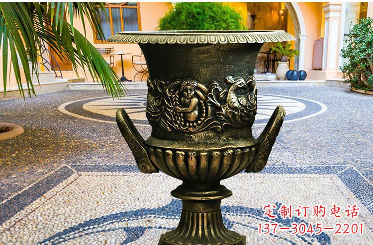 长春别墅花盆铜雕