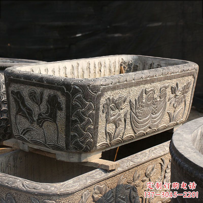长春别墅石雕槽水缸
