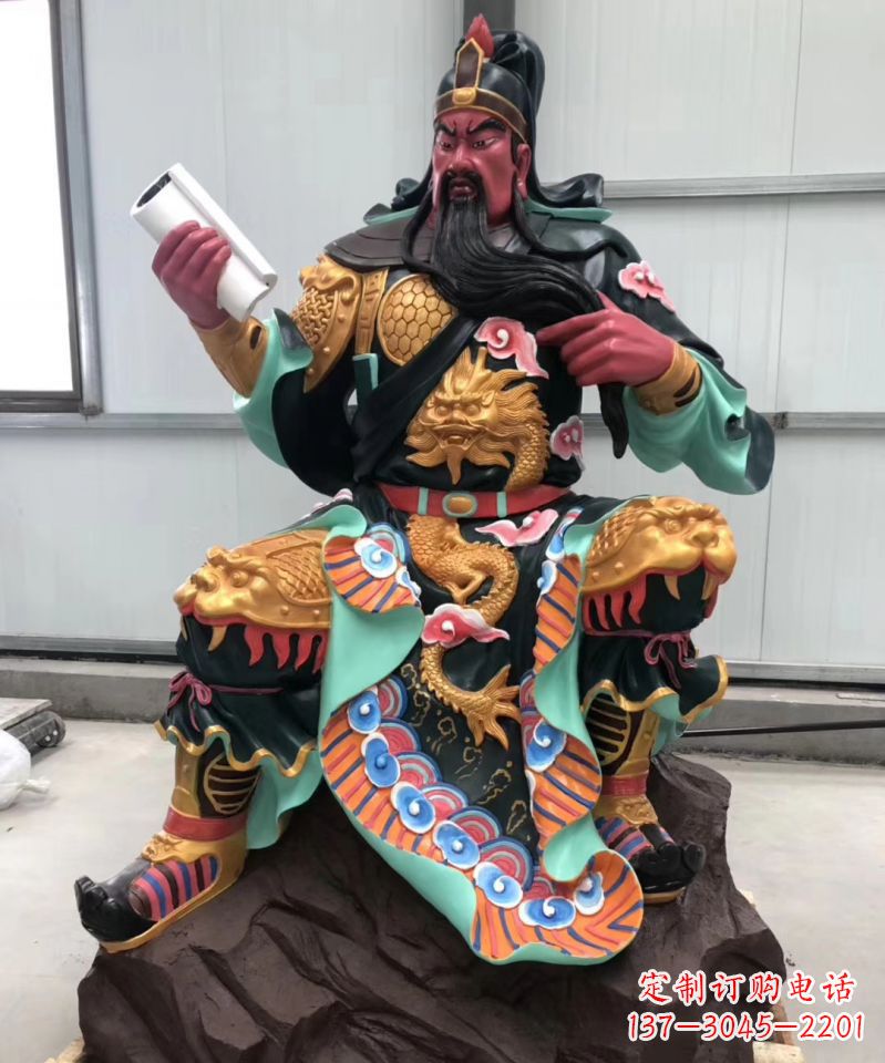 长春玻璃钢彩绘关公雕像艺术之美