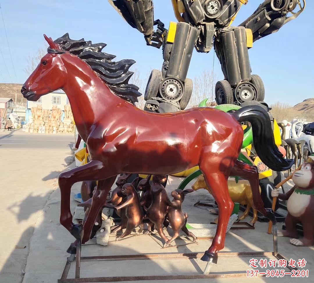 长春玻璃钢奔马雕塑
