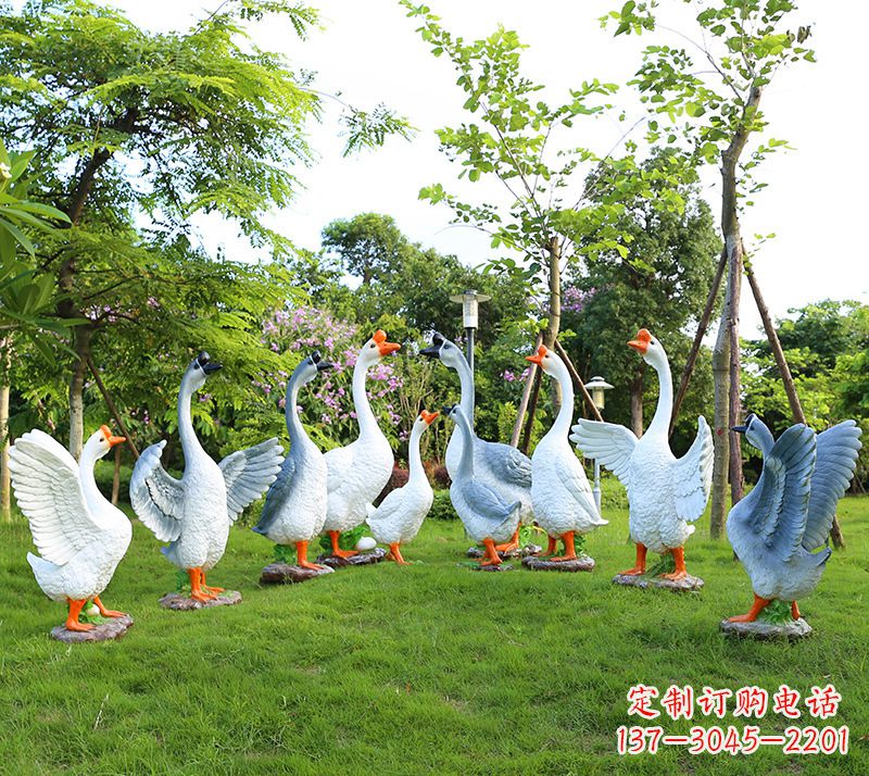 长春玻璃钢雕刻的精美鹅