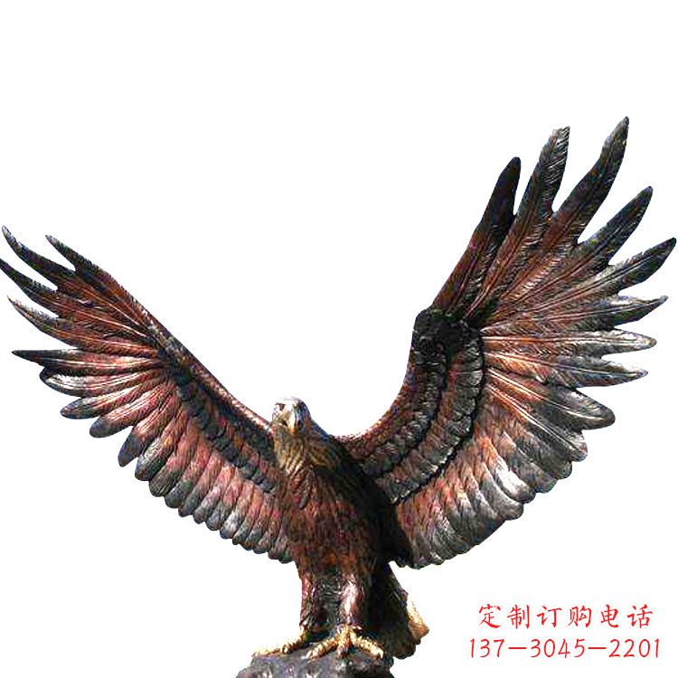 长春玻璃钢老鹰仿铜雕塑