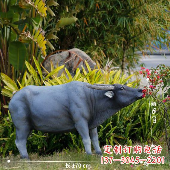 长春玻璃钢水牛雕塑——象征力量的艺术作品