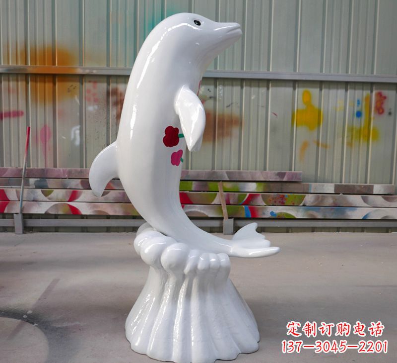 长春玻璃钢戏水海豚景观标识