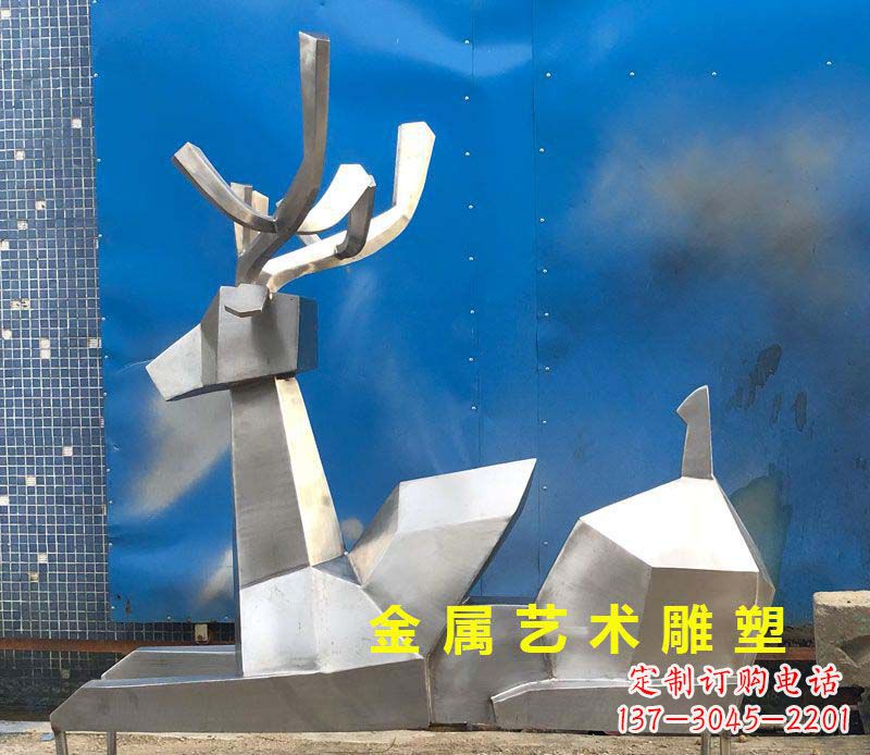 长春不锈钢别墅几何鹿雕塑——别出心裁的艺术灵感