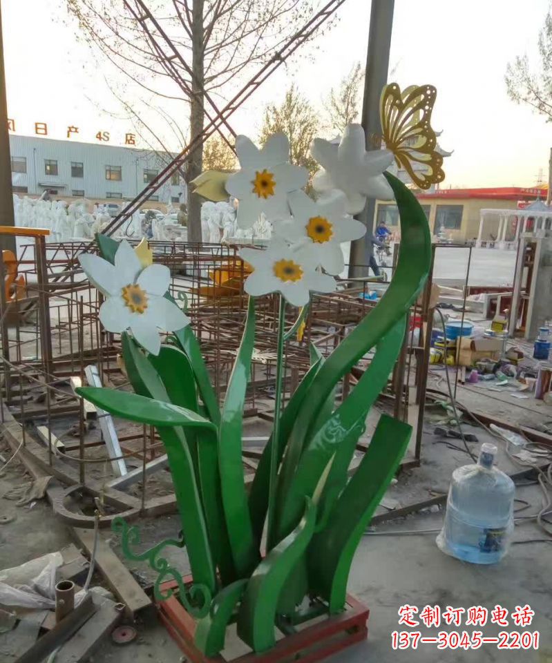 长春不锈钢之美——紫荆花雕塑
