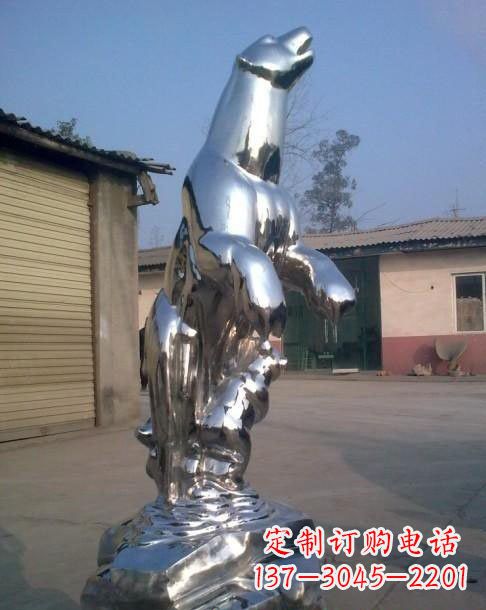 长春不锈钢北极熊雕塑雕刻精美、经久耐用