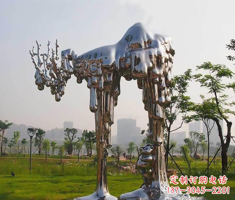 长春拱门雕塑以不锈钢点缀精美的艺术品