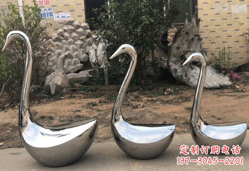 长春不锈钢制作的天鹅雕塑
