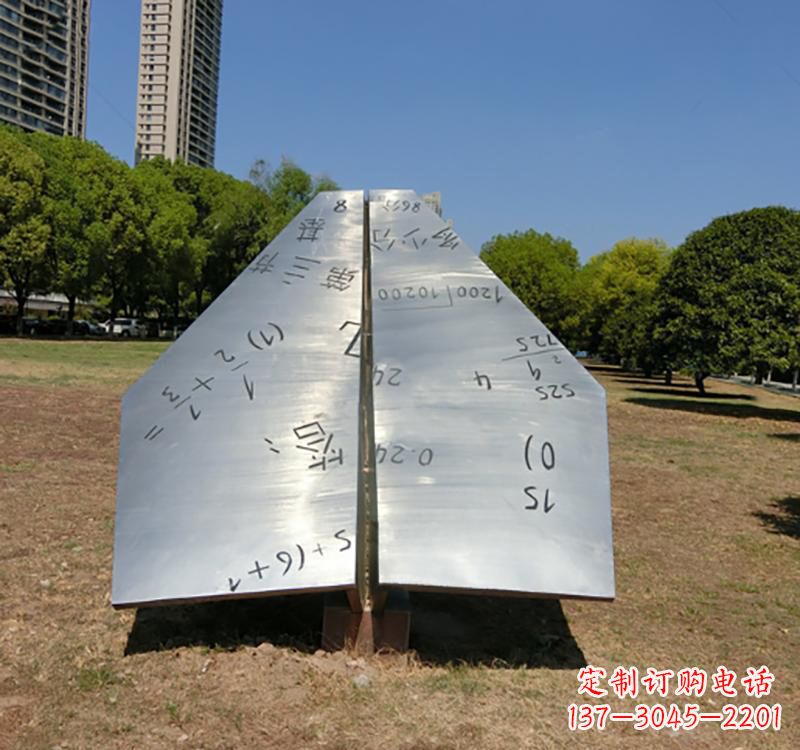 长春不锈钢飞机雕塑传承艺术与科技的完美结合