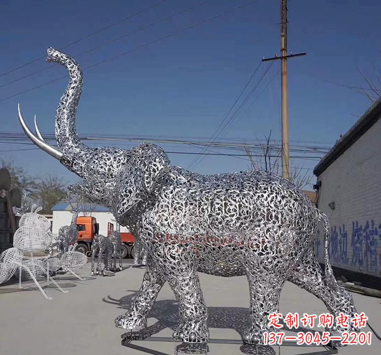 长春不锈钢大象雕塑象征力量与美丽
