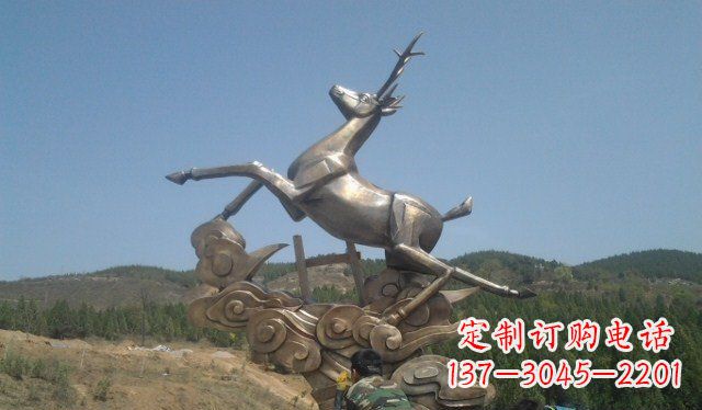 长春不锈钢动物雕塑——飞奔的鹿