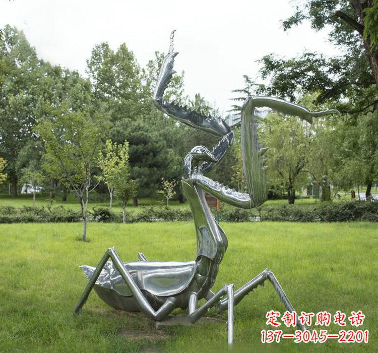 长春不锈钢螳螂雕塑精雕细琢的艺术瑰宝