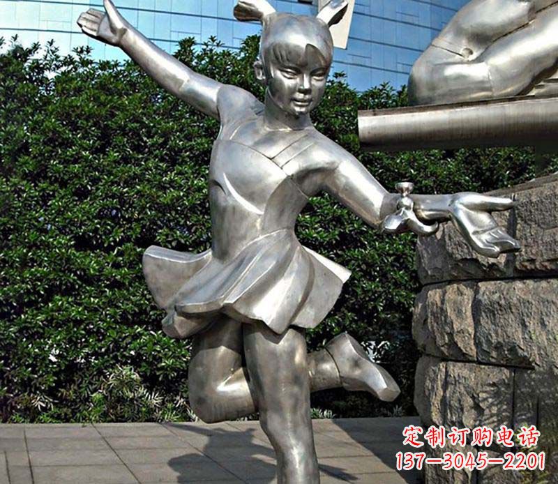 长春不锈钢儿童踢毽子雕塑传承传统文化