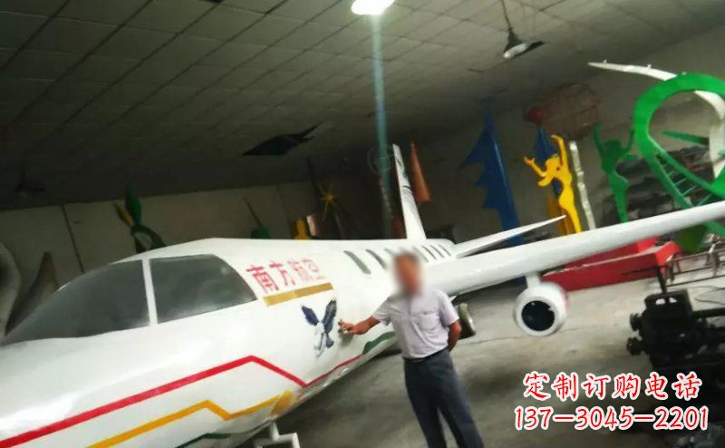 长春不锈钢飞机雕塑 (2)