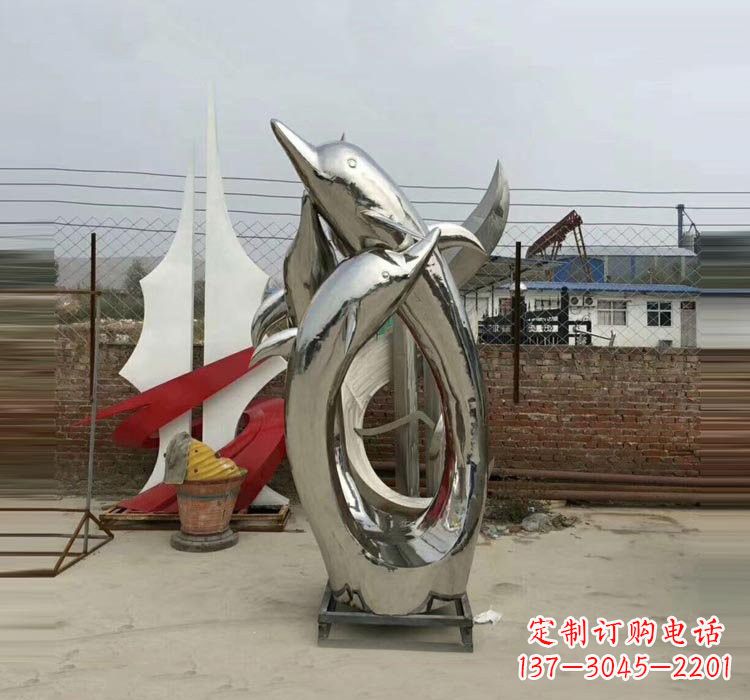长春不锈钢海豚雕塑——象征着动物自由的象征