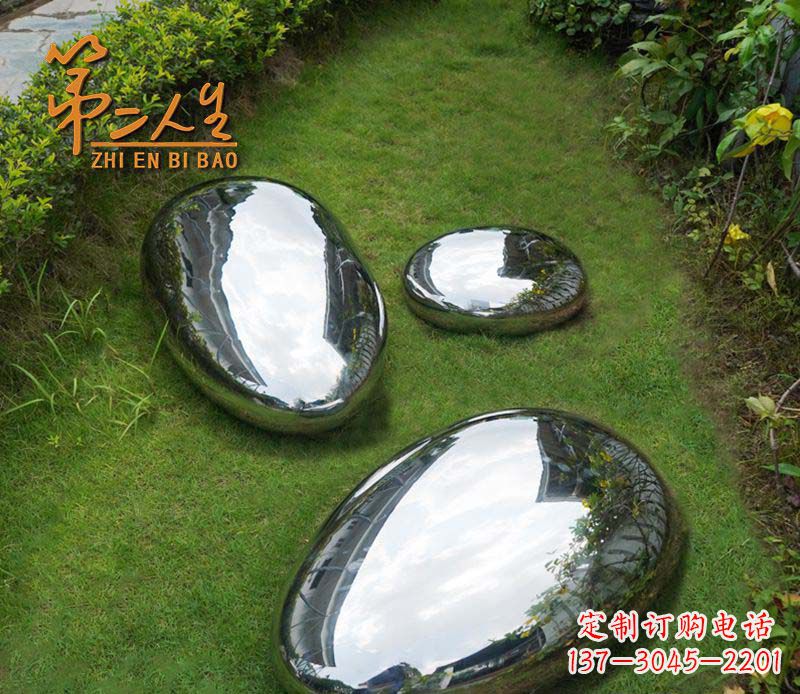 长春不锈钢公园的水滴雕塑构筑流动的美