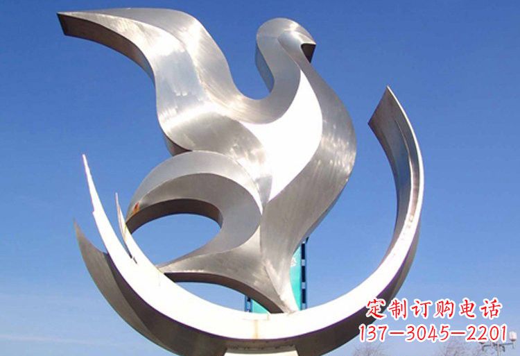 长春不锈钢鸽子雕塑美丽的象征