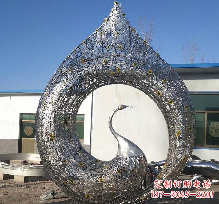 长春优雅的不锈钢孔雀雕塑
