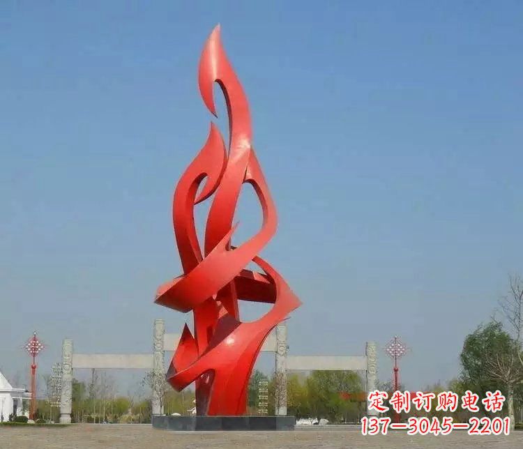 长春火苗雕塑点缀城市景观