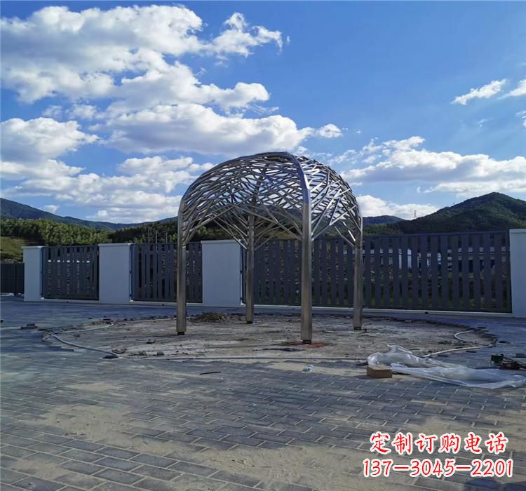 长春不锈钢凉亭雕塑美丽的艺术之作