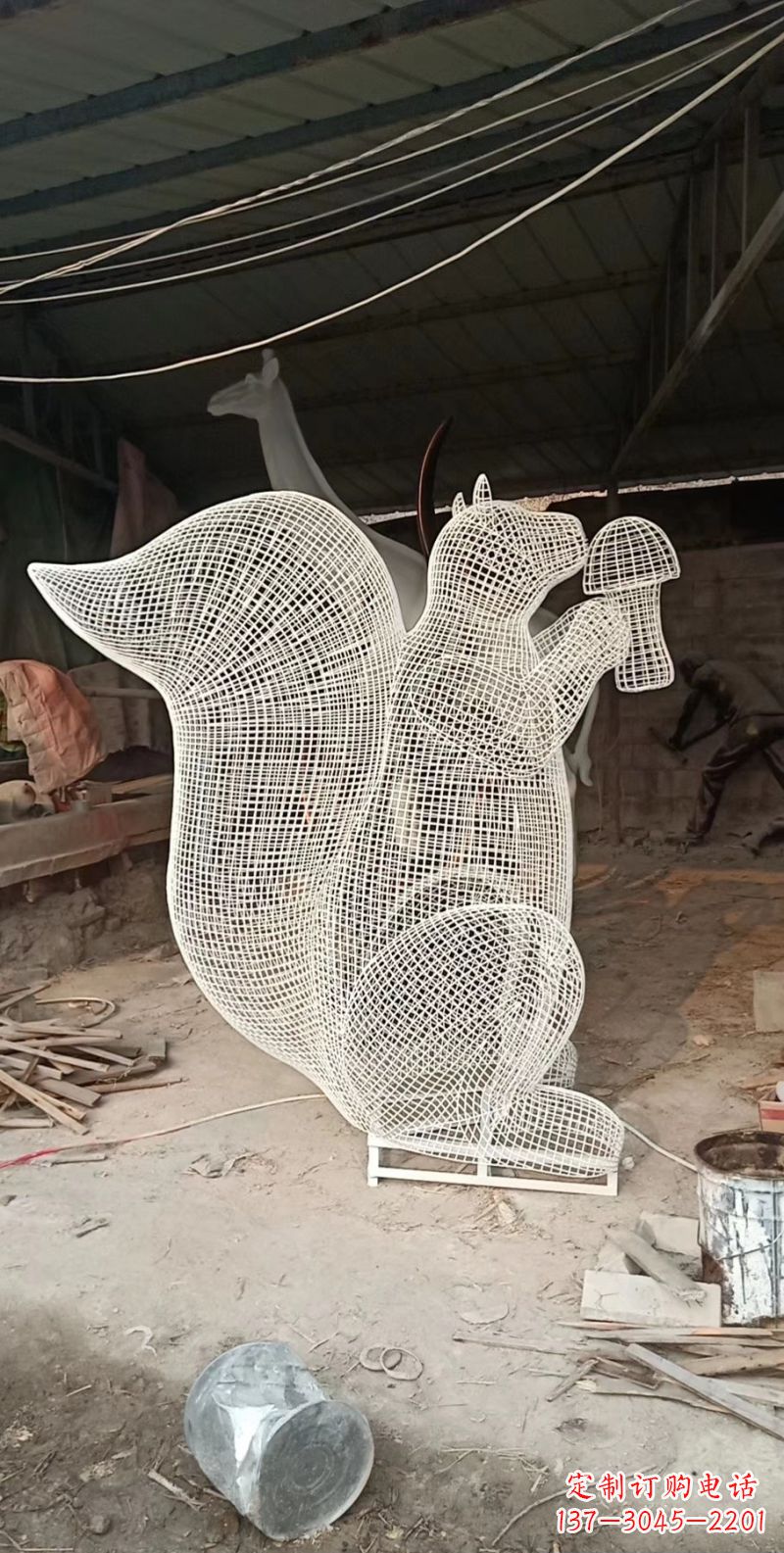 长春不锈钢松鼠雕塑精美的艺术作品