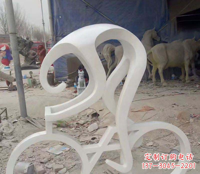 长春不锈钢自行车雕塑——景观的点缀