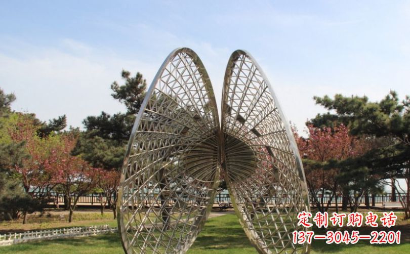 长春扇贝雕塑给公园带来清新之美