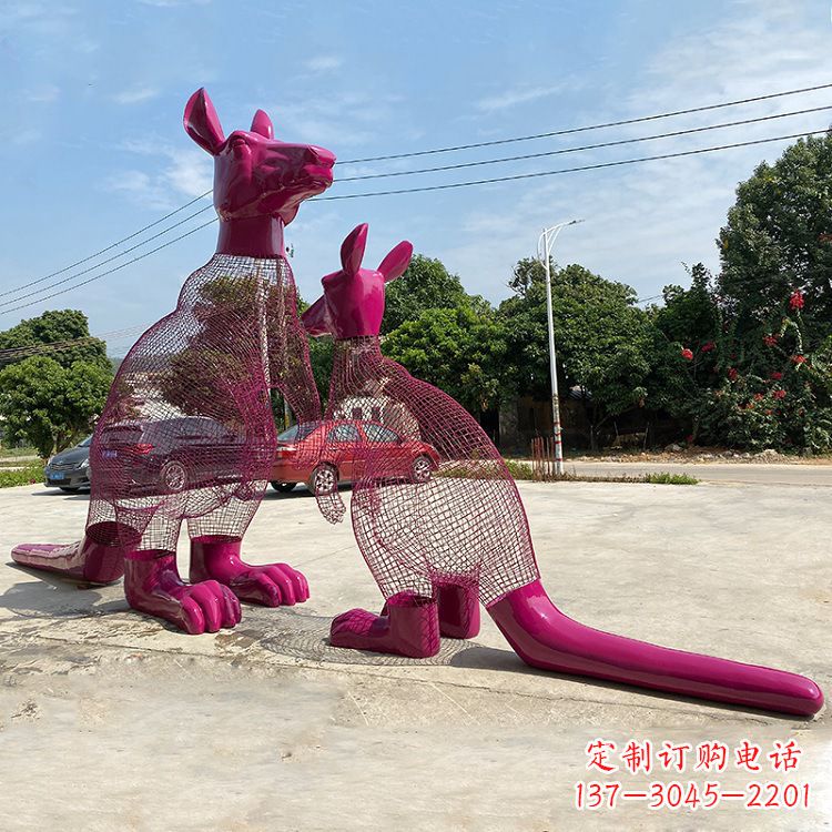长春不锈钢袋鼠雕塑给公园带来美好景观