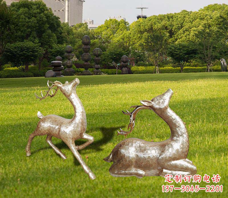 长春不锈钢麋鹿雕塑彰显艺术精美