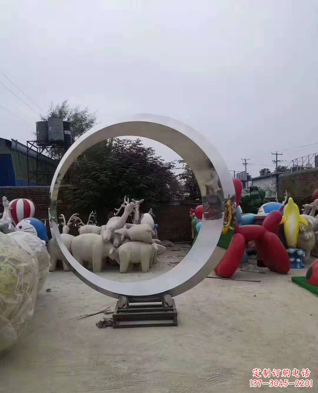 长春不锈钢圆环雕塑,点缀环境美景