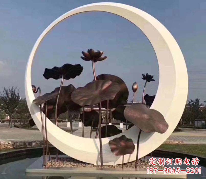 长春环绕荷香不锈钢圆环雕塑
