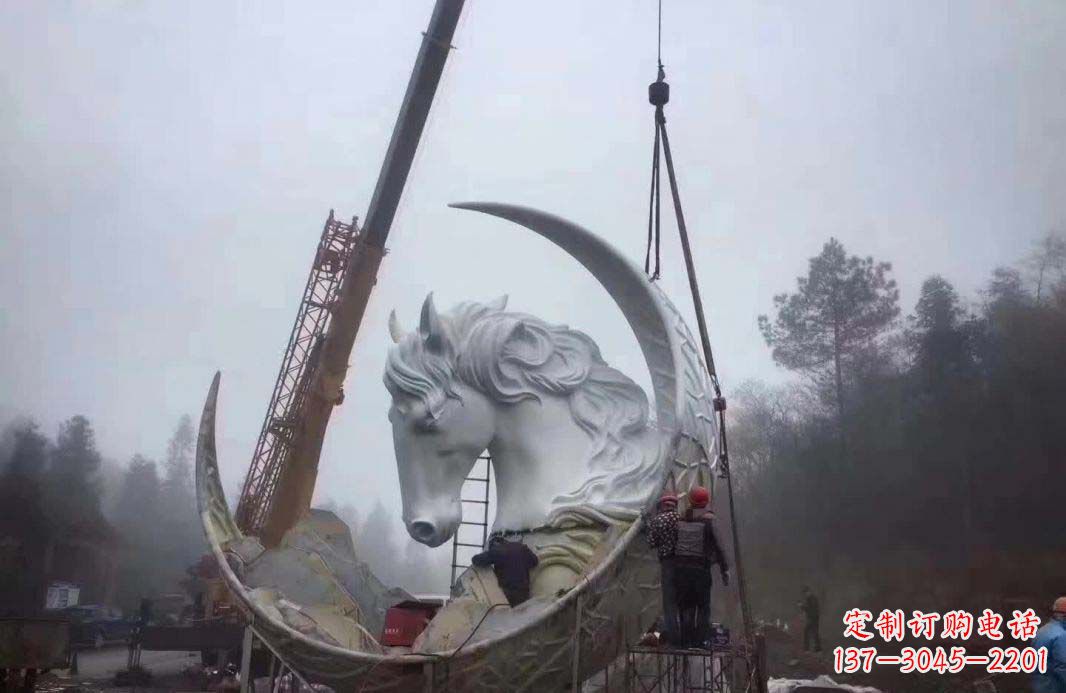 长春不锈钢月亮雕塑