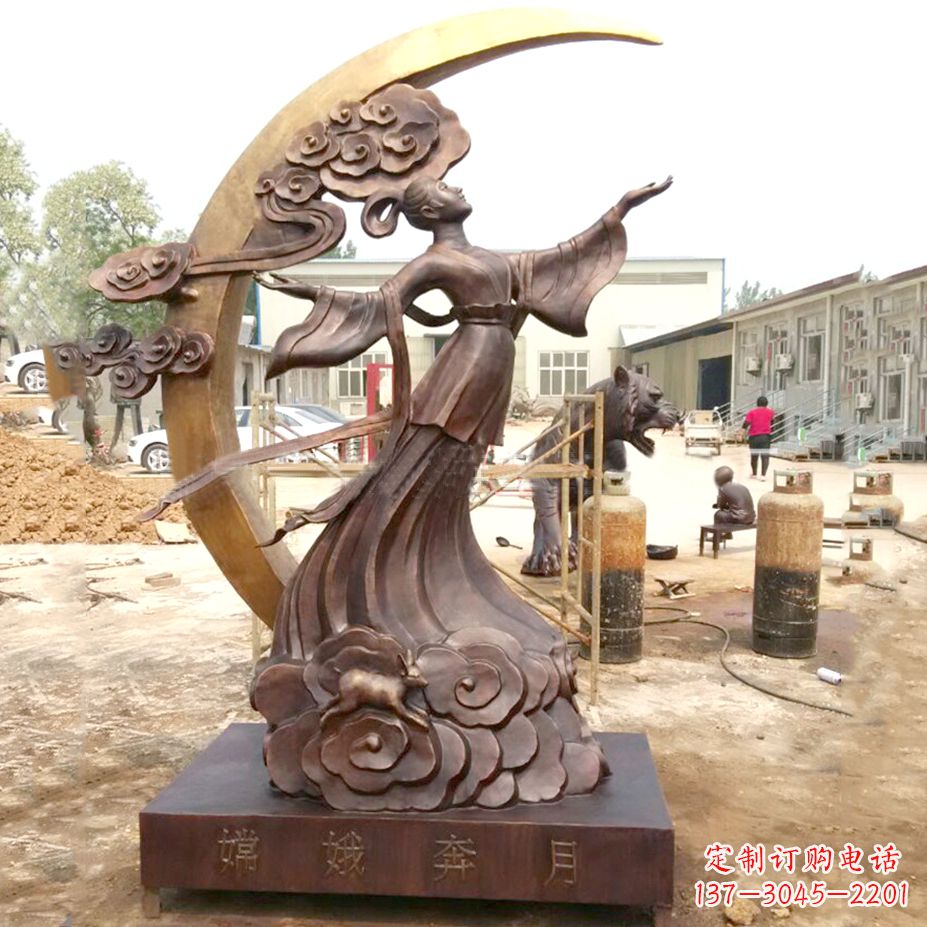 长春绚丽嫦娥-神话中的上古美女雕像
