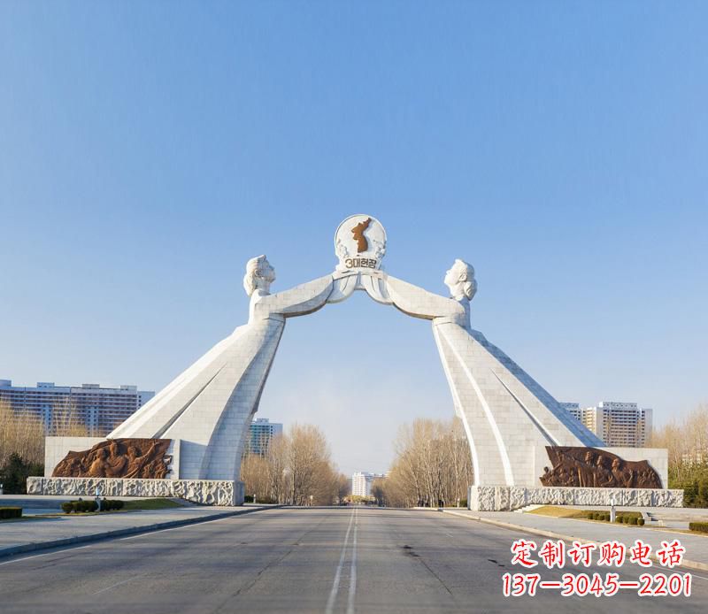 长春城市街道的拱门雕塑——让城市更加精彩