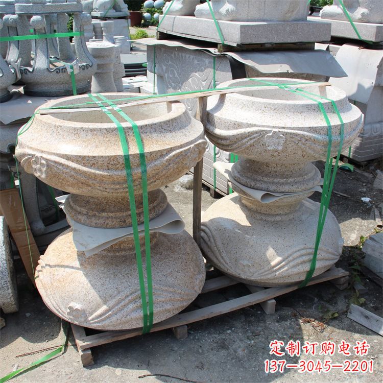 长春花盆雕塑城市园林的艺术之美