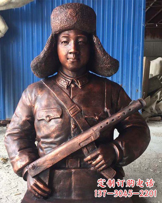 长春雷锋雕塑象征着无私奉献的力量