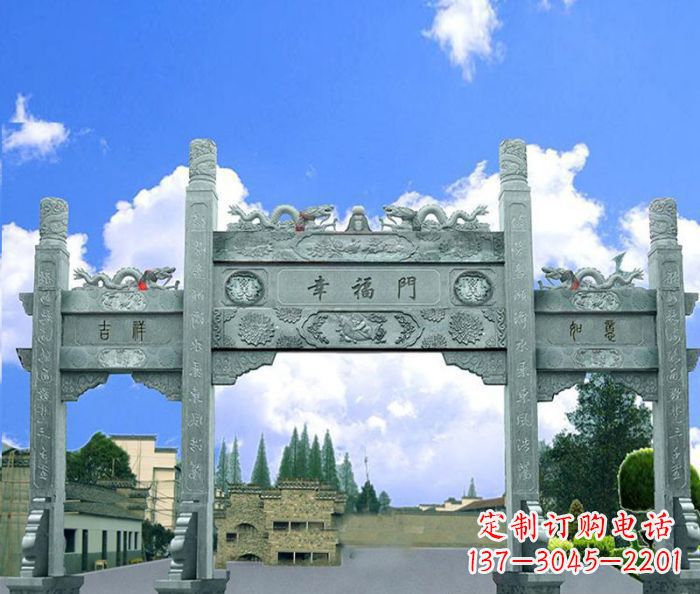 长春村庄三门牌坊的雕塑之美