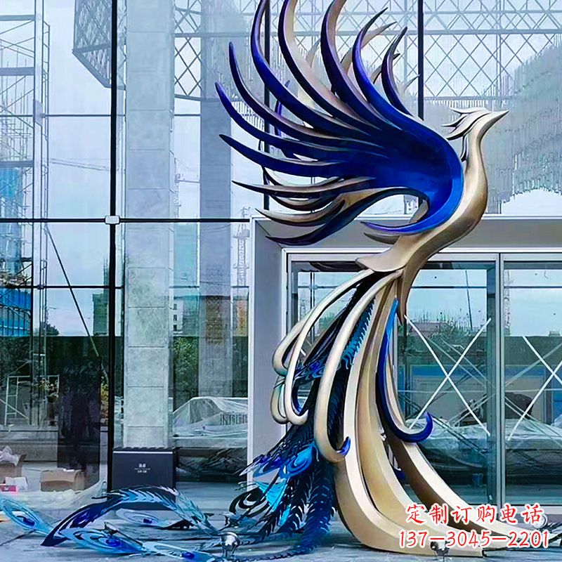 长春精美彩绘不锈钢孔雀雕塑