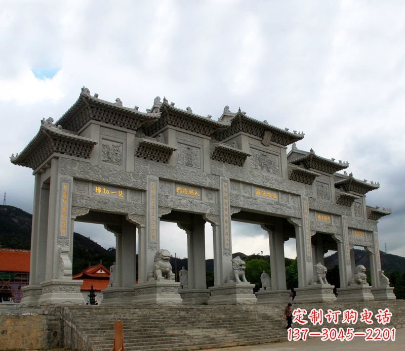 长春具有传统文化特色的大型五门石雕牌楼雕塑