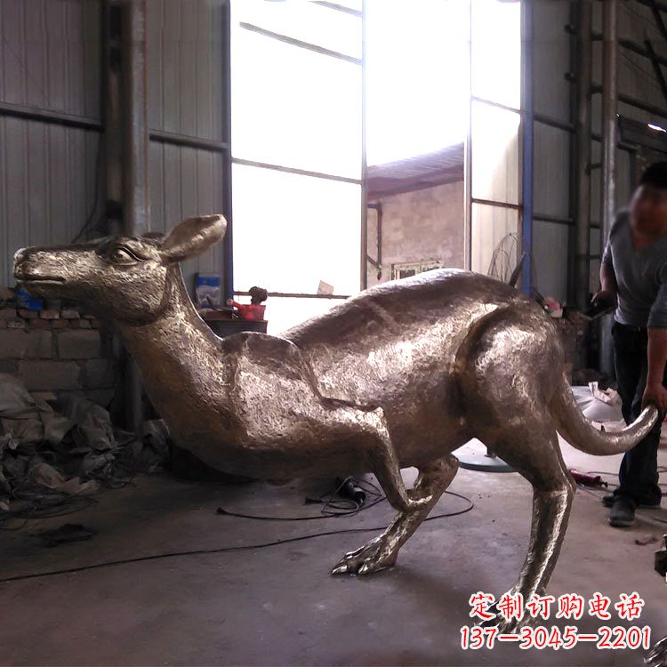 长春精美袋鼠纯铜雕塑