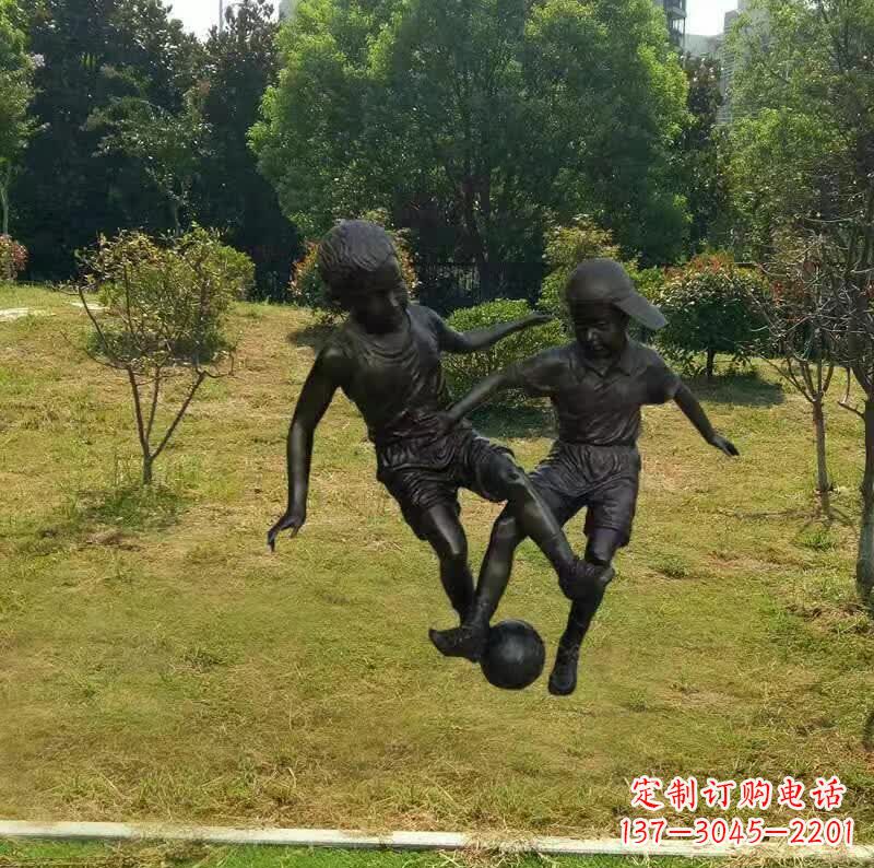 长春中领雕塑出品,精致足球雕塑,带您重温童年欢乐