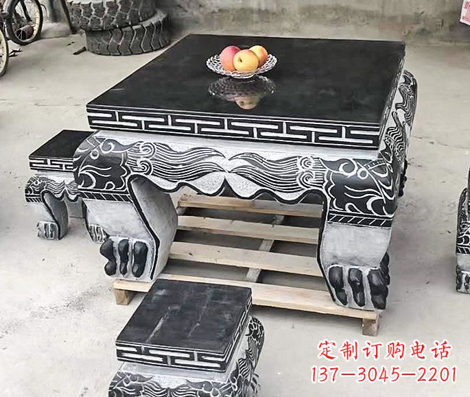 长春中领雕塑方形仿古石桌凳