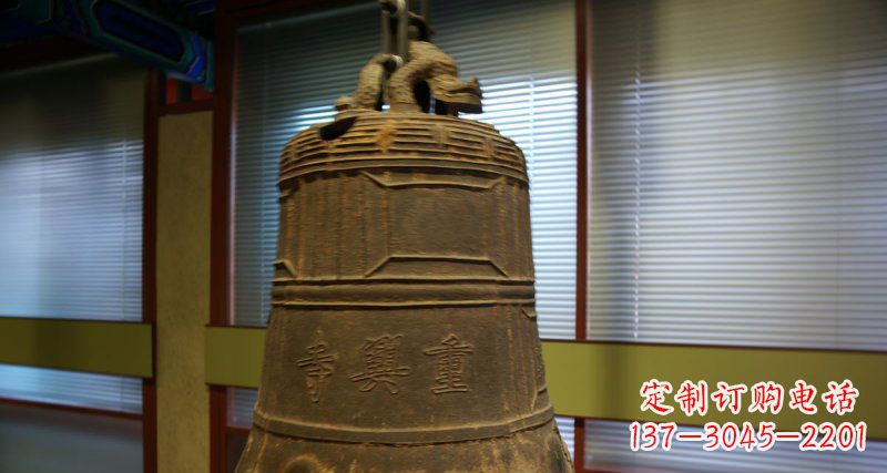 长春仿古铜钟雕塑定制