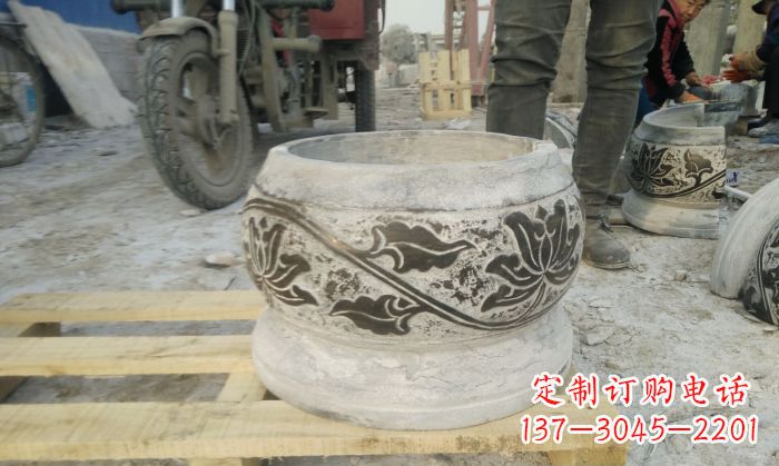 长春仿古圆形水缸石雕塑