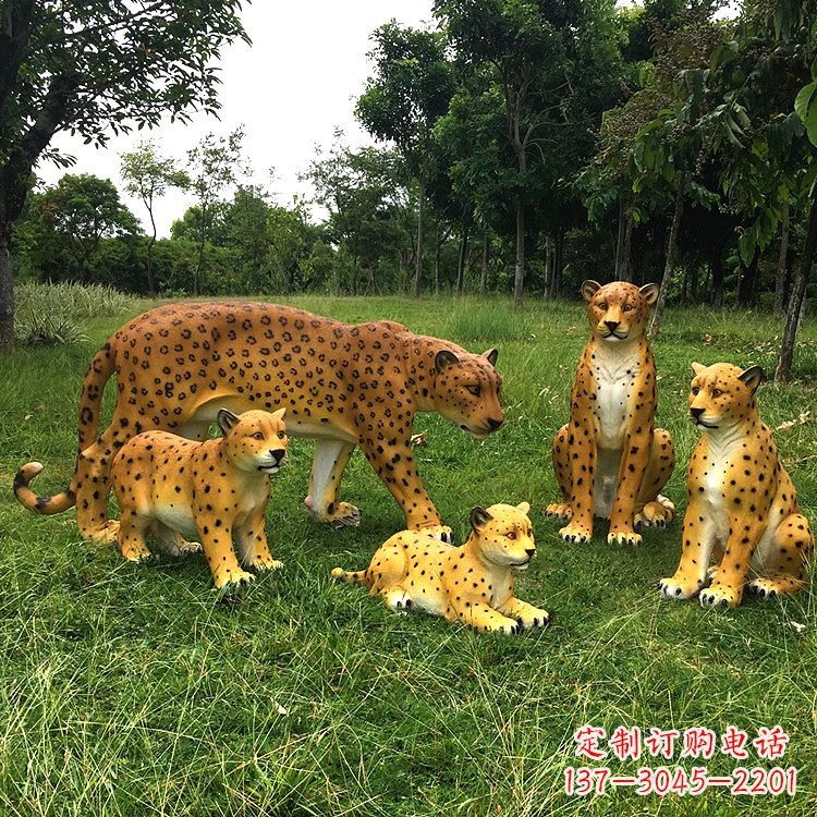 长春精美玻璃钢豹子雕塑