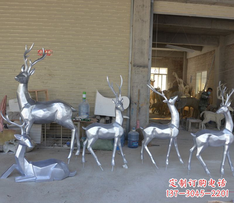 长春不锈钢动物雕塑——鹿