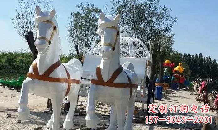 长春优雅迷人的不锈钢马车雕塑