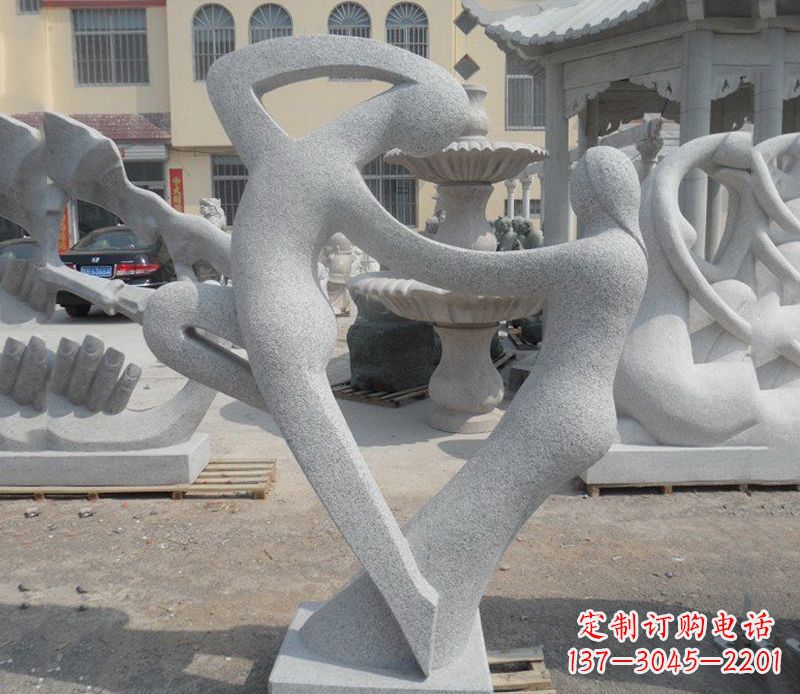 长春公园抽象情侣小品雕塑